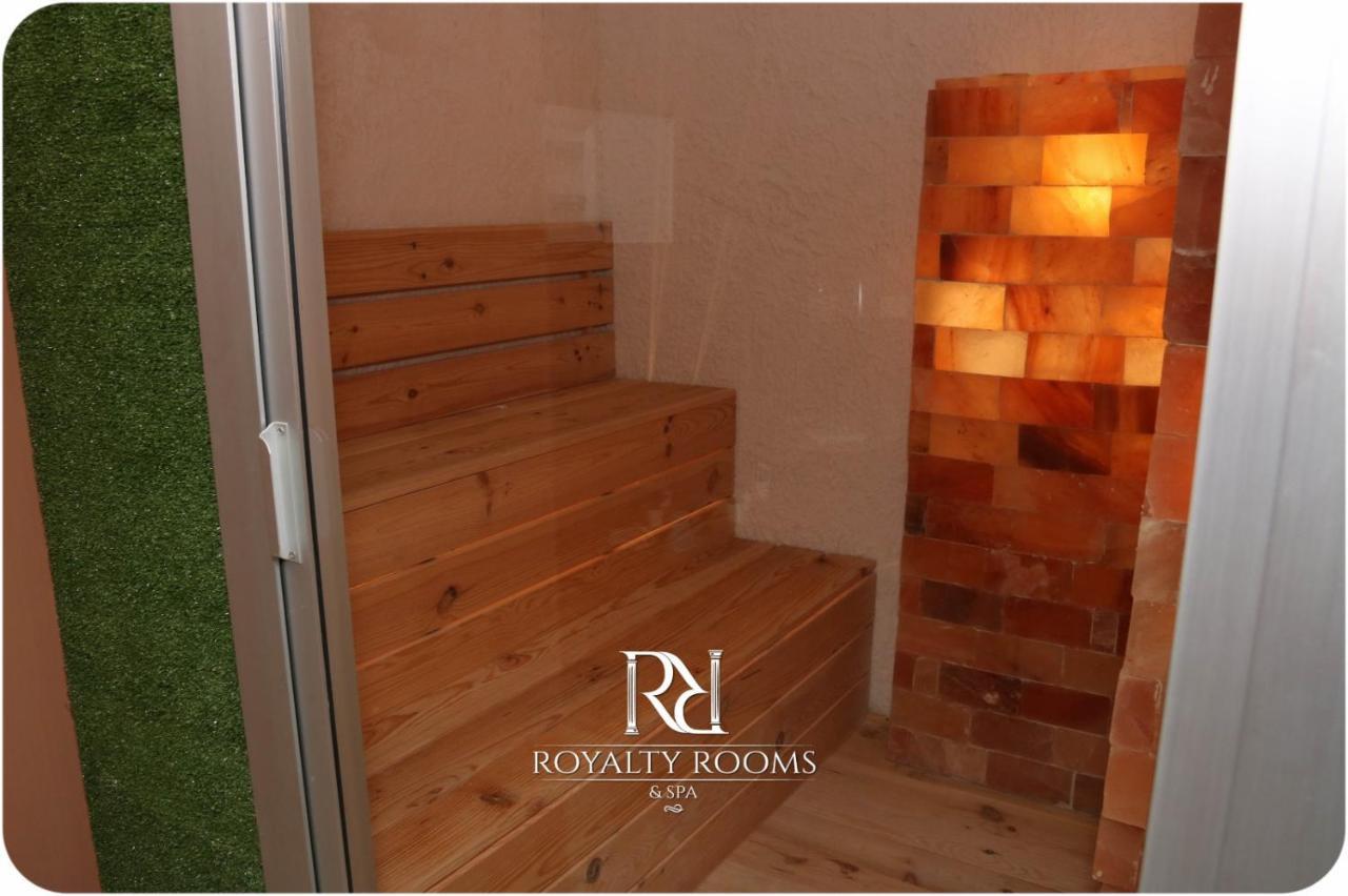 Royalty Rooms & Spa Napoli Esterno foto
