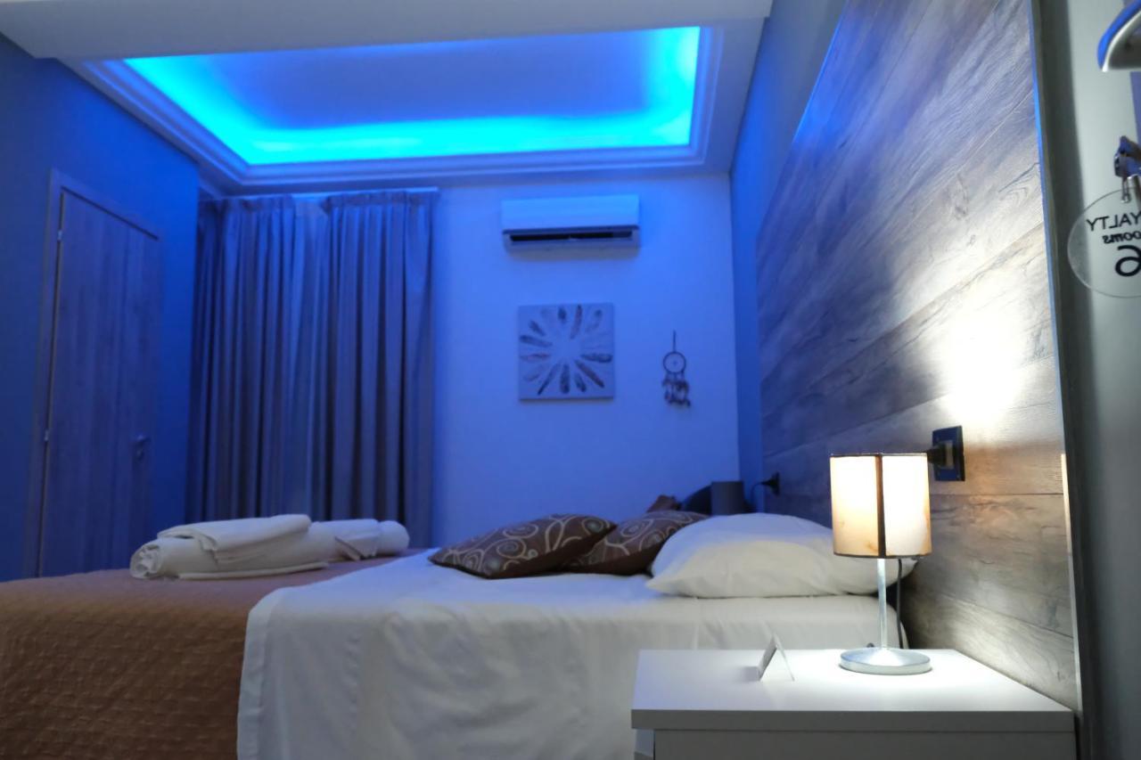 Royalty Rooms & Spa Napoli Esterno foto