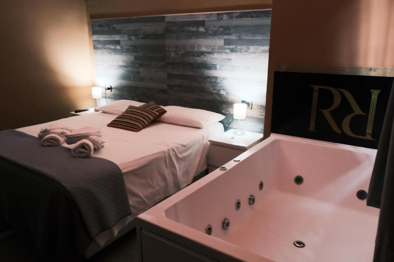 Royalty Rooms & Spa Napoli Esterno foto