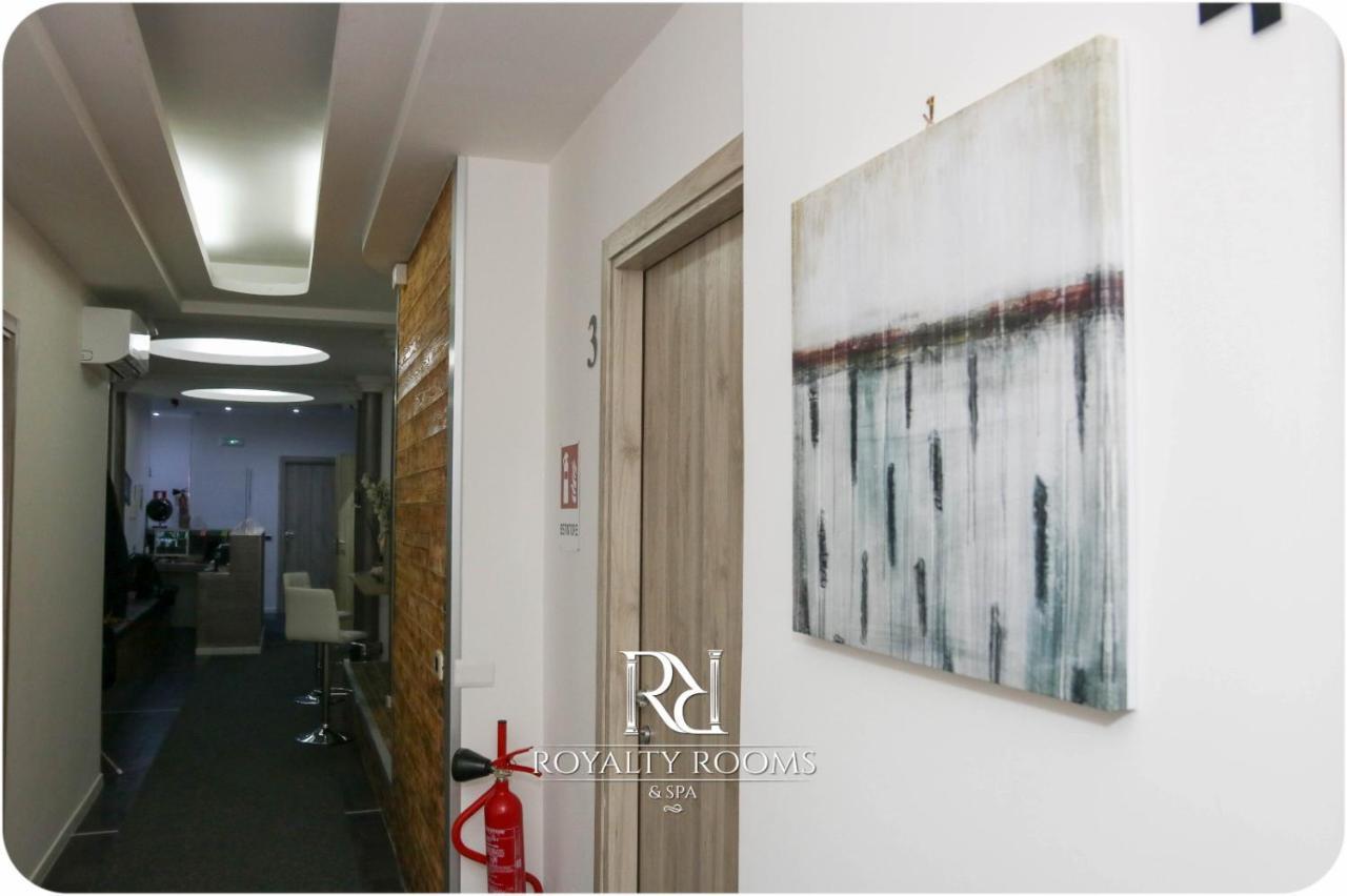 Royalty Rooms & Spa Napoli Esterno foto