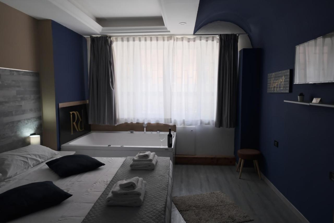 Royalty Rooms & Spa Napoli Esterno foto