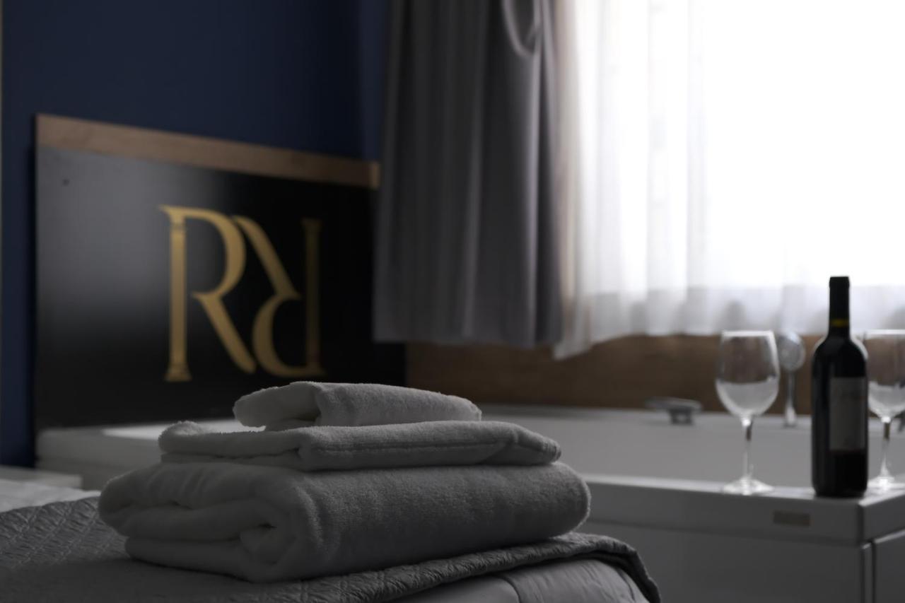 Royalty Rooms & Spa Napoli Esterno foto