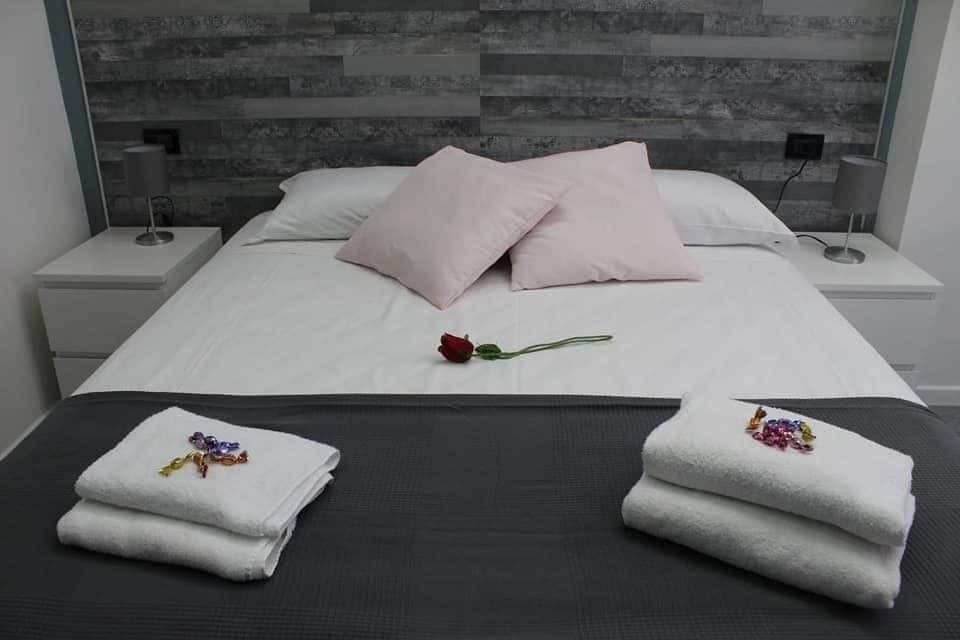Royalty Rooms & Spa Napoli Esterno foto