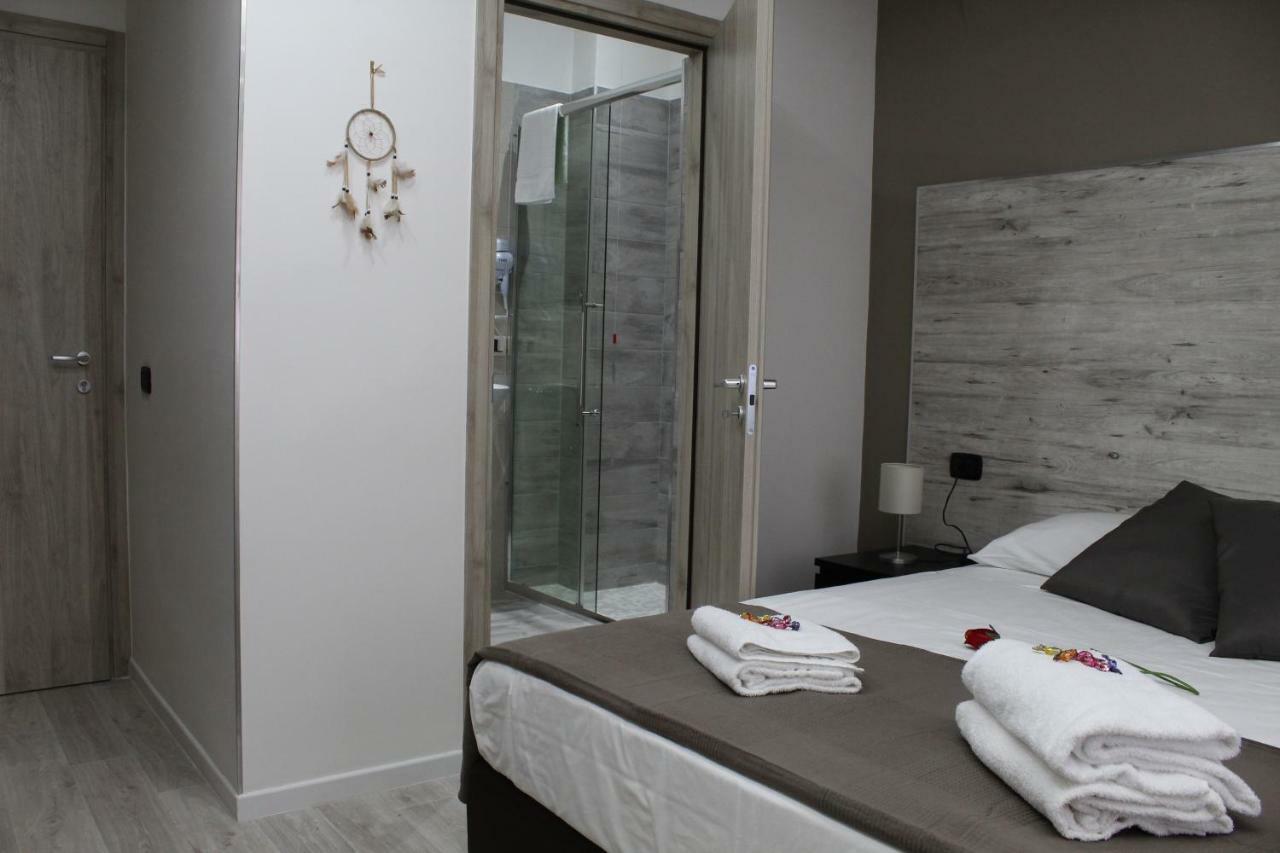 Royalty Rooms & Spa Napoli Esterno foto