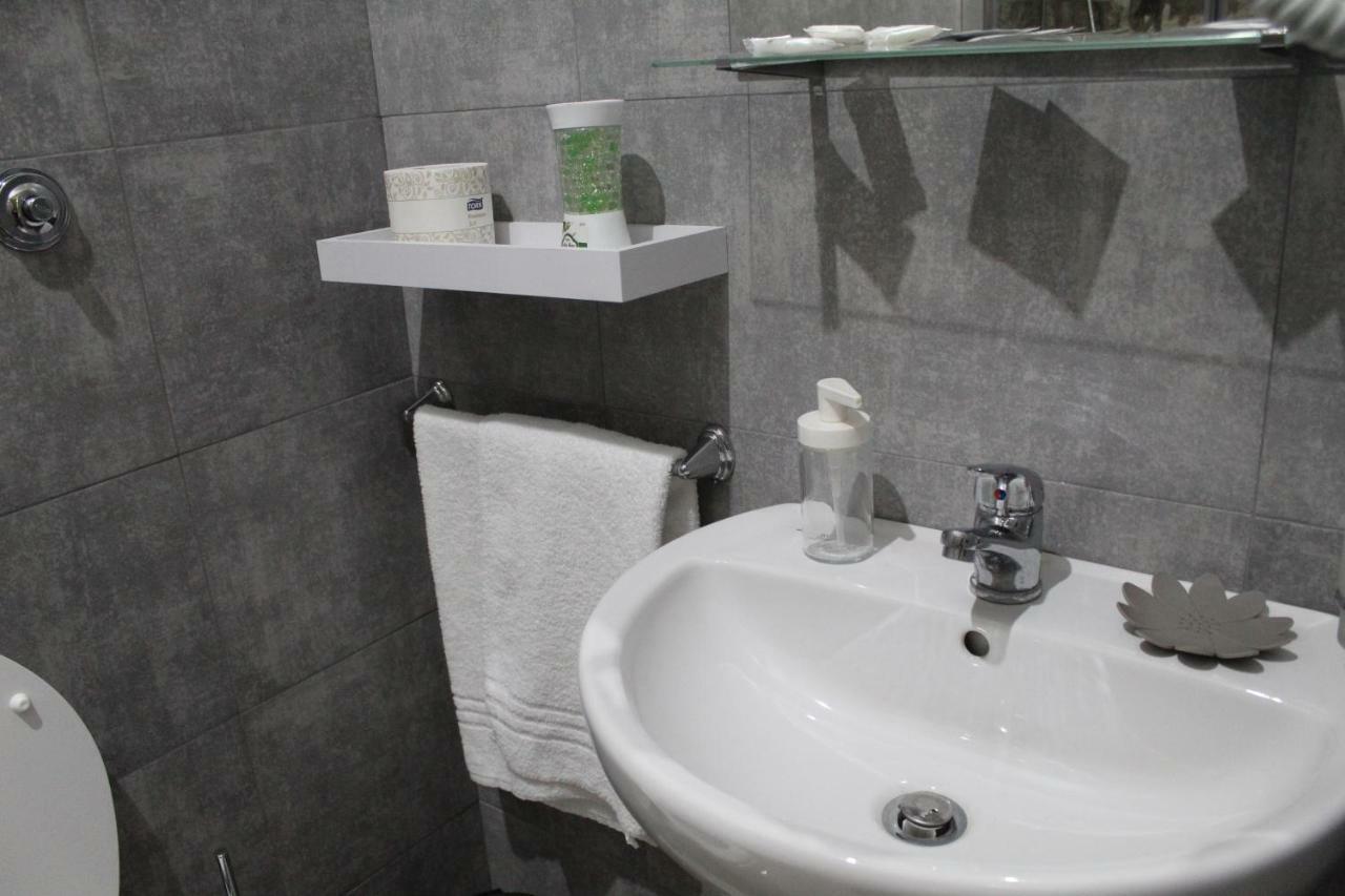 Royalty Rooms & Spa Napoli Esterno foto